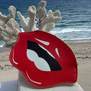NWOT KEY CHAIN PURSE CHARM Red Voluptuous 
Lips